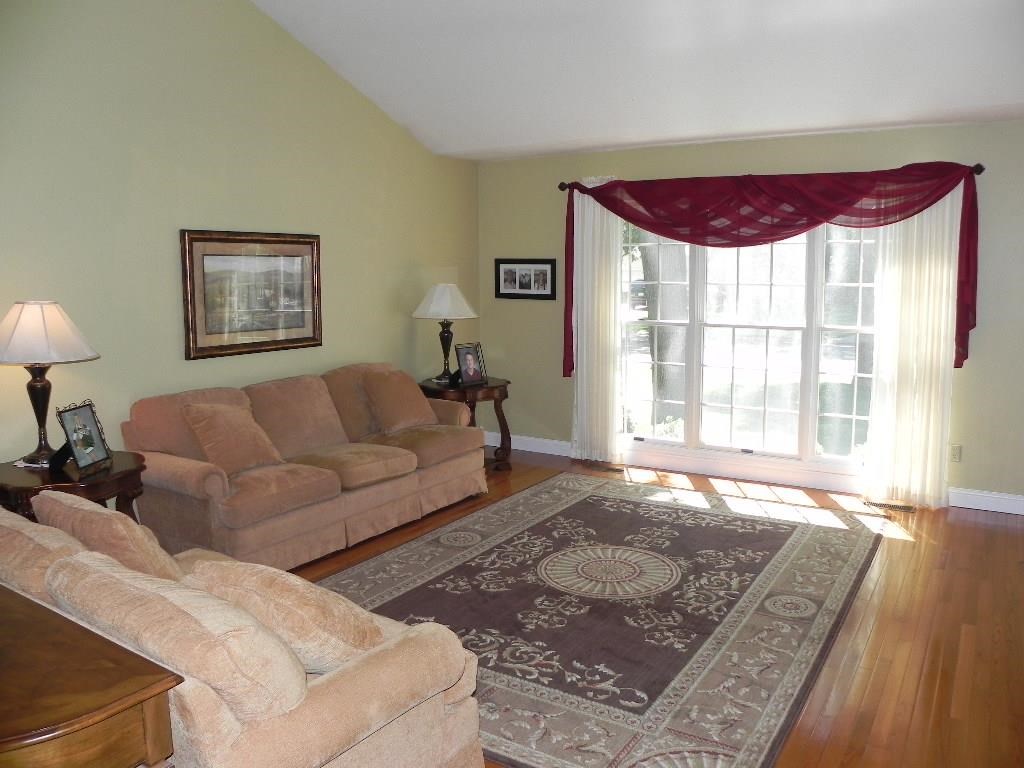 54700 Sagewood Dr, Mishawaka, IN 46544 photo 8