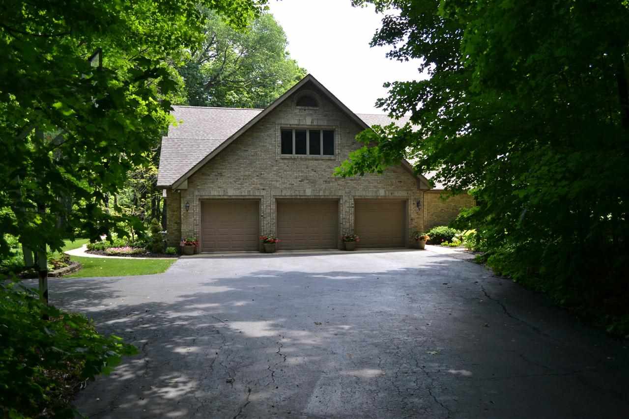 2401 W Lynn Ln, Peru, IN 46970 photo 5