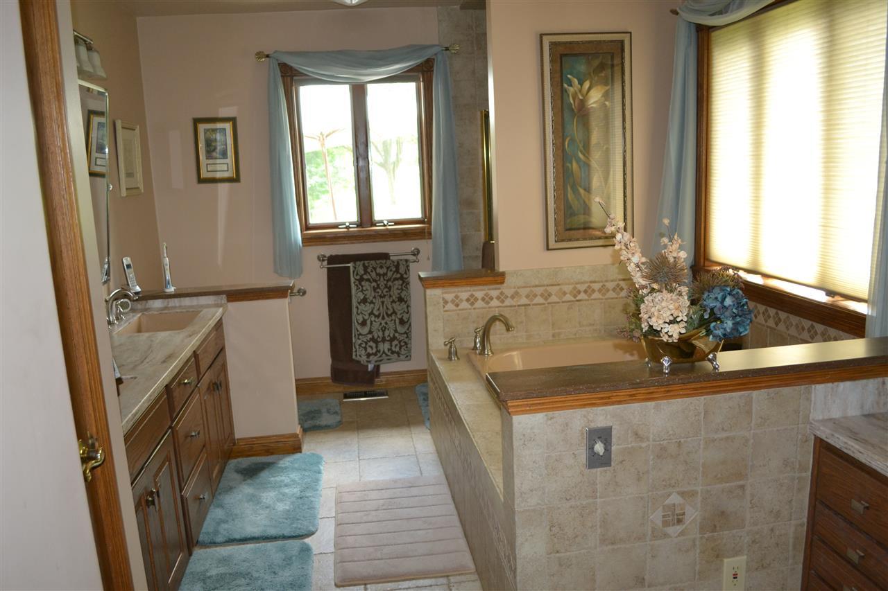2401 W Lynn Ln, Peru, IN 46970 photo 21