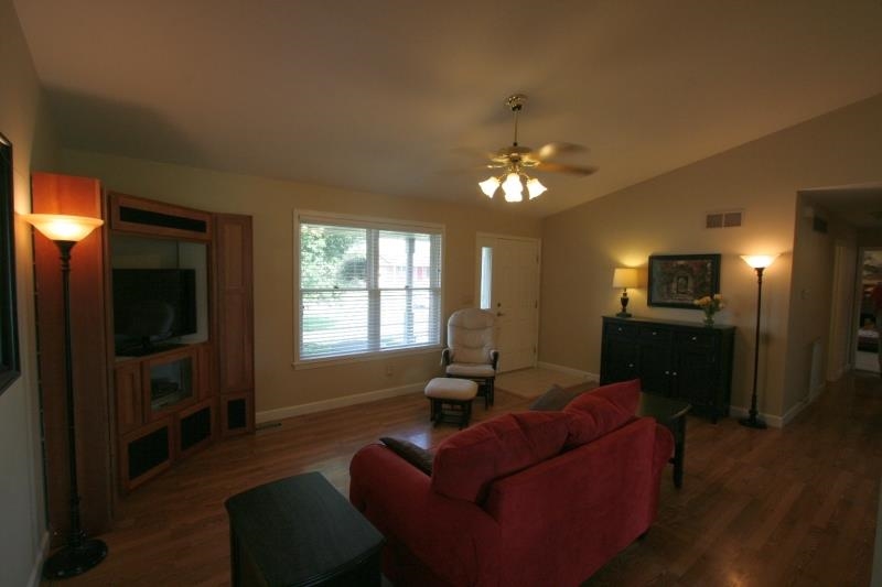 345 Daisy Ln, Jasper, IN 47546 photo 5