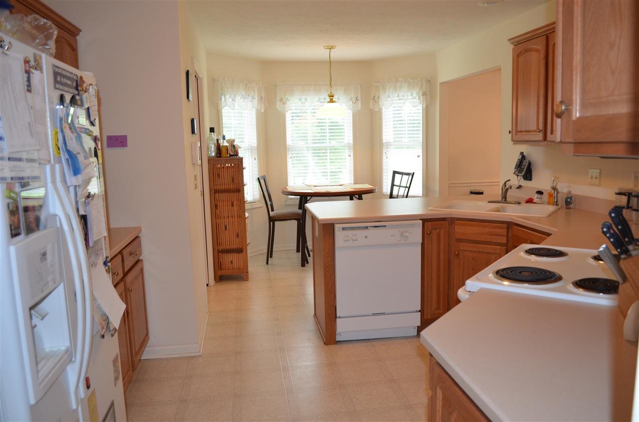 4444 Whitefeather Dr, South Bend, IN 46628 photo 15
