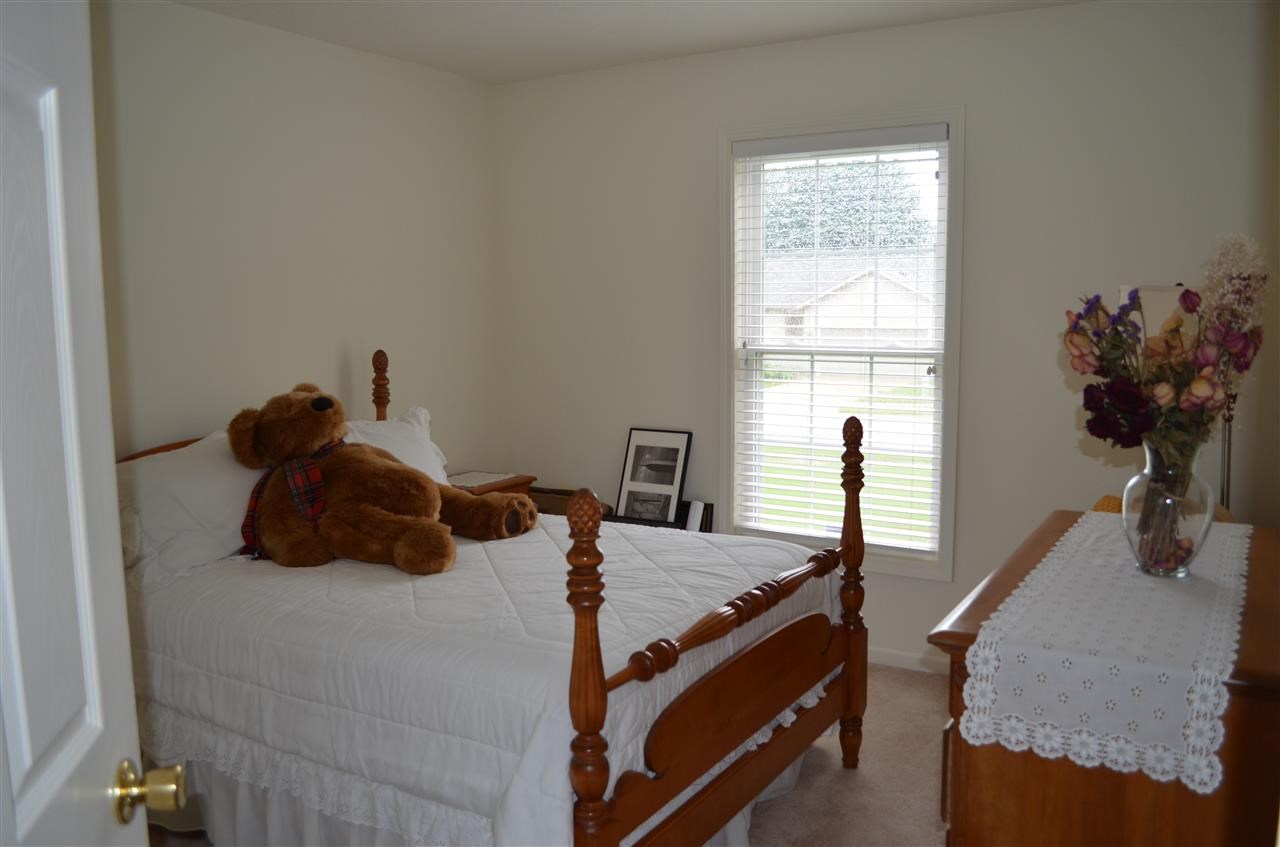 4444 Whitefeather Dr, South Bend, IN 46628 photo 11