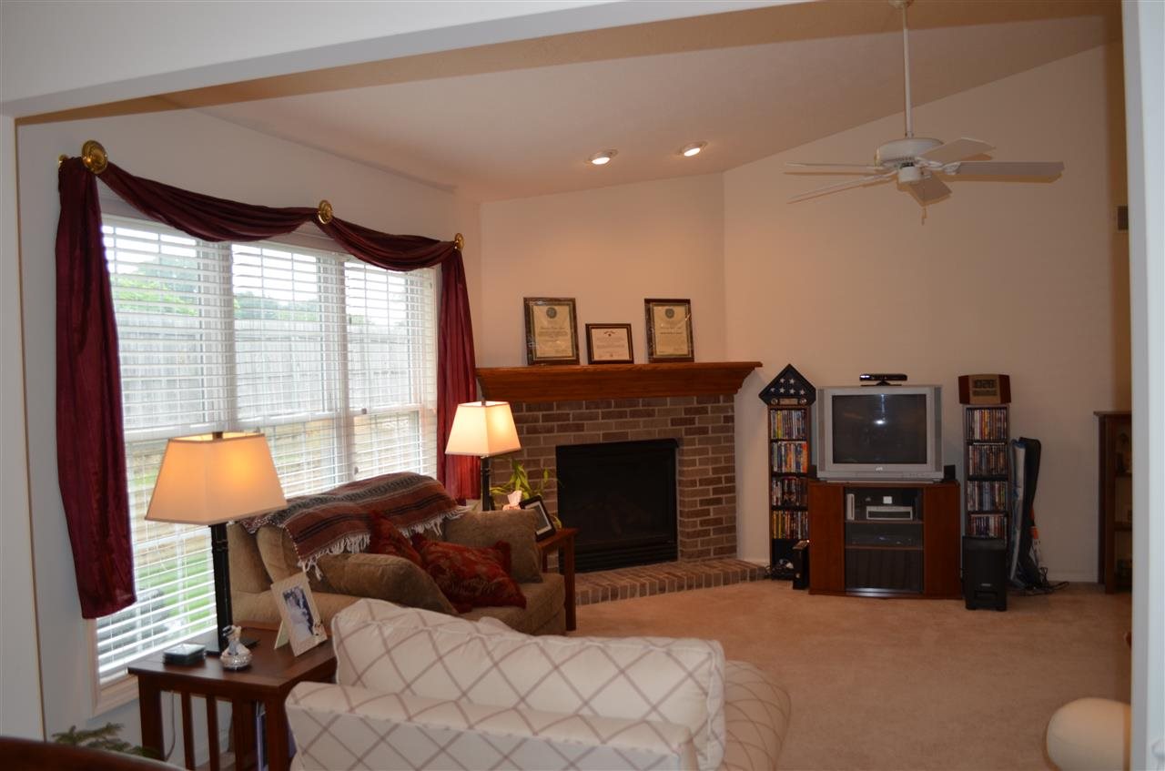 4444 Whitefeather Dr, South Bend, IN 46628 photo 5