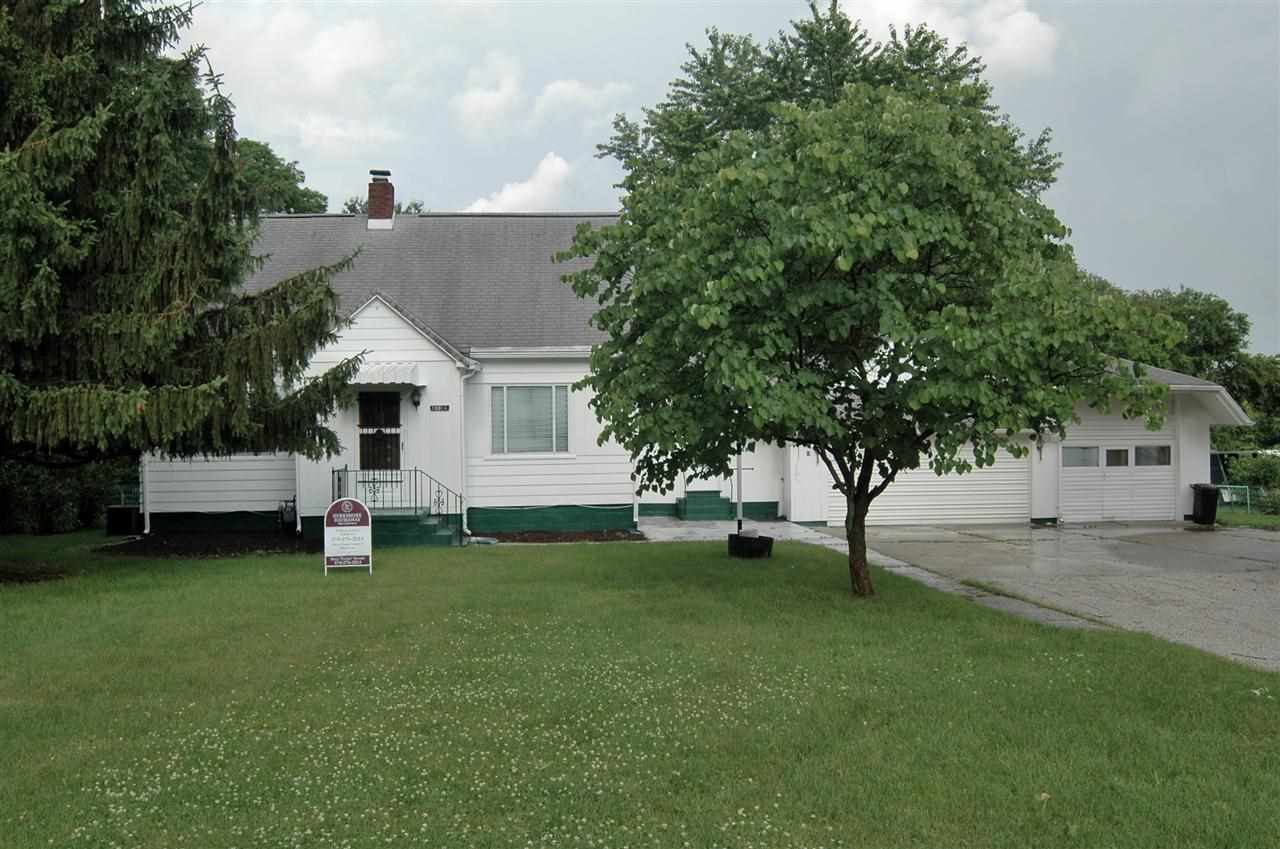 56914 Oak Rd, South Bend, IN 46619 photo 1