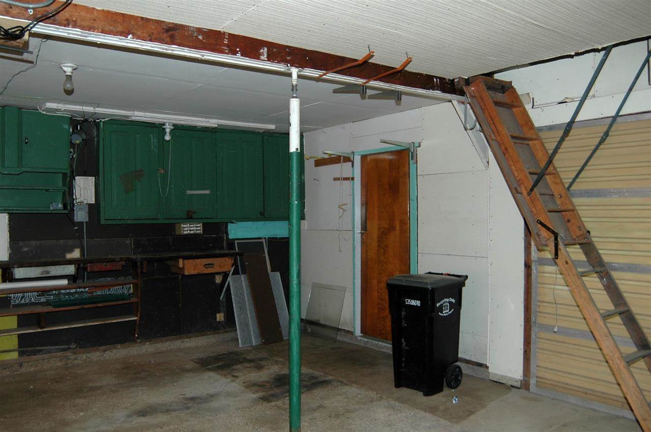 56914 Oak Rd, South Bend, IN 46619 photo 24