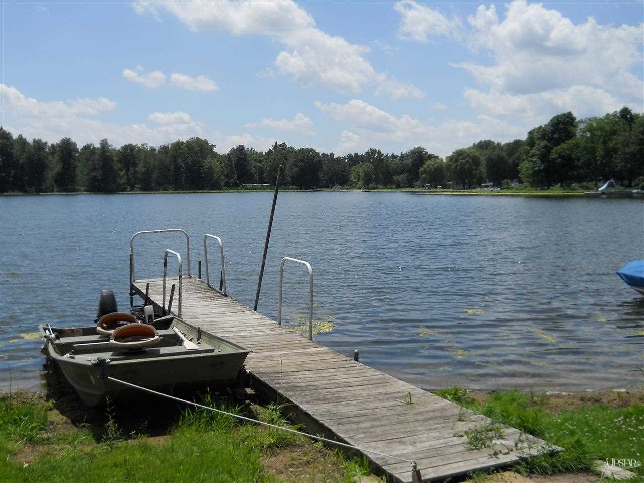 3303 W Shoreline Dr, Columbia City, IN 46725 photo 2