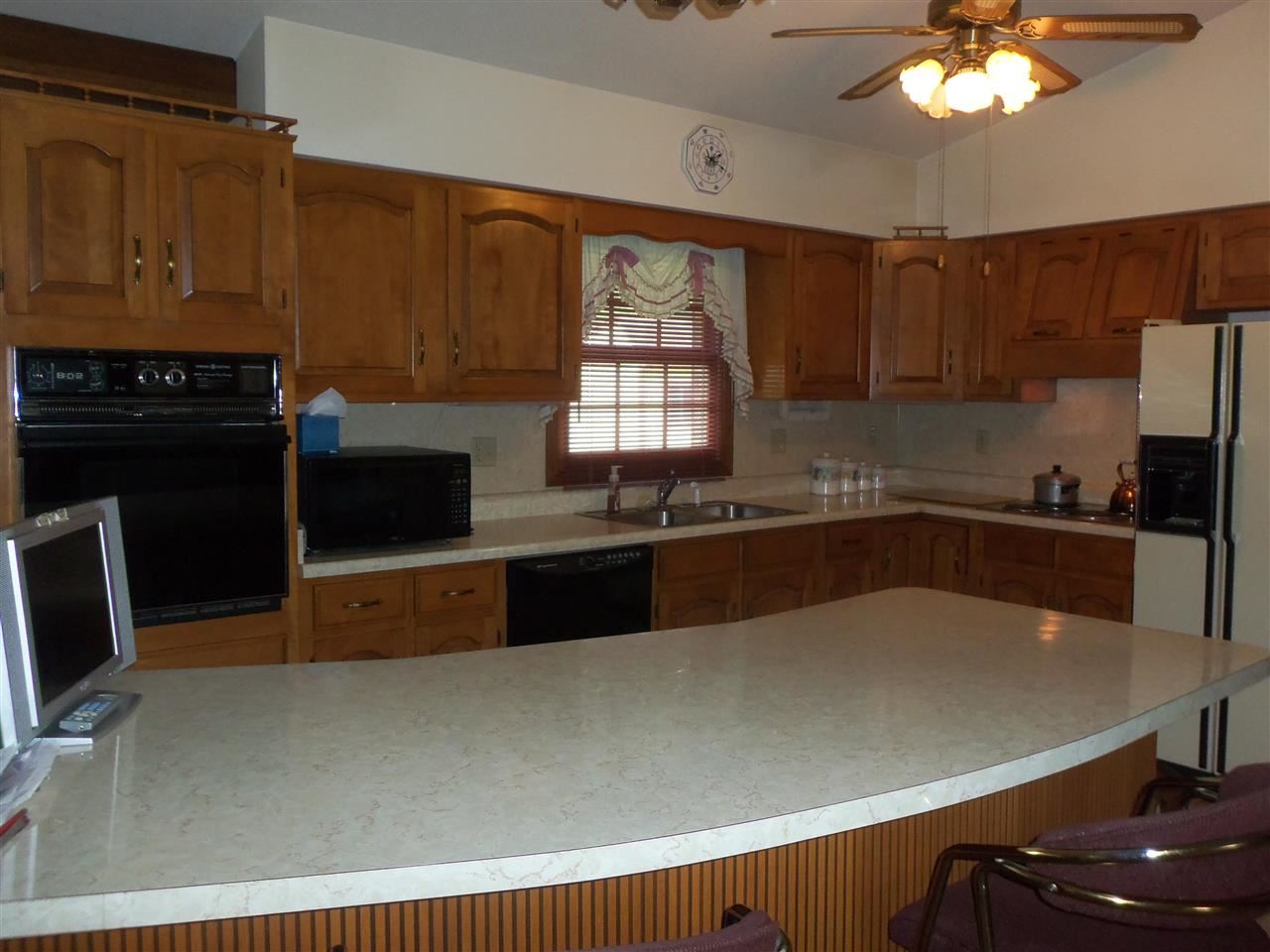 6 Cottonwood Ct, Washington, IN 47501 photo 3