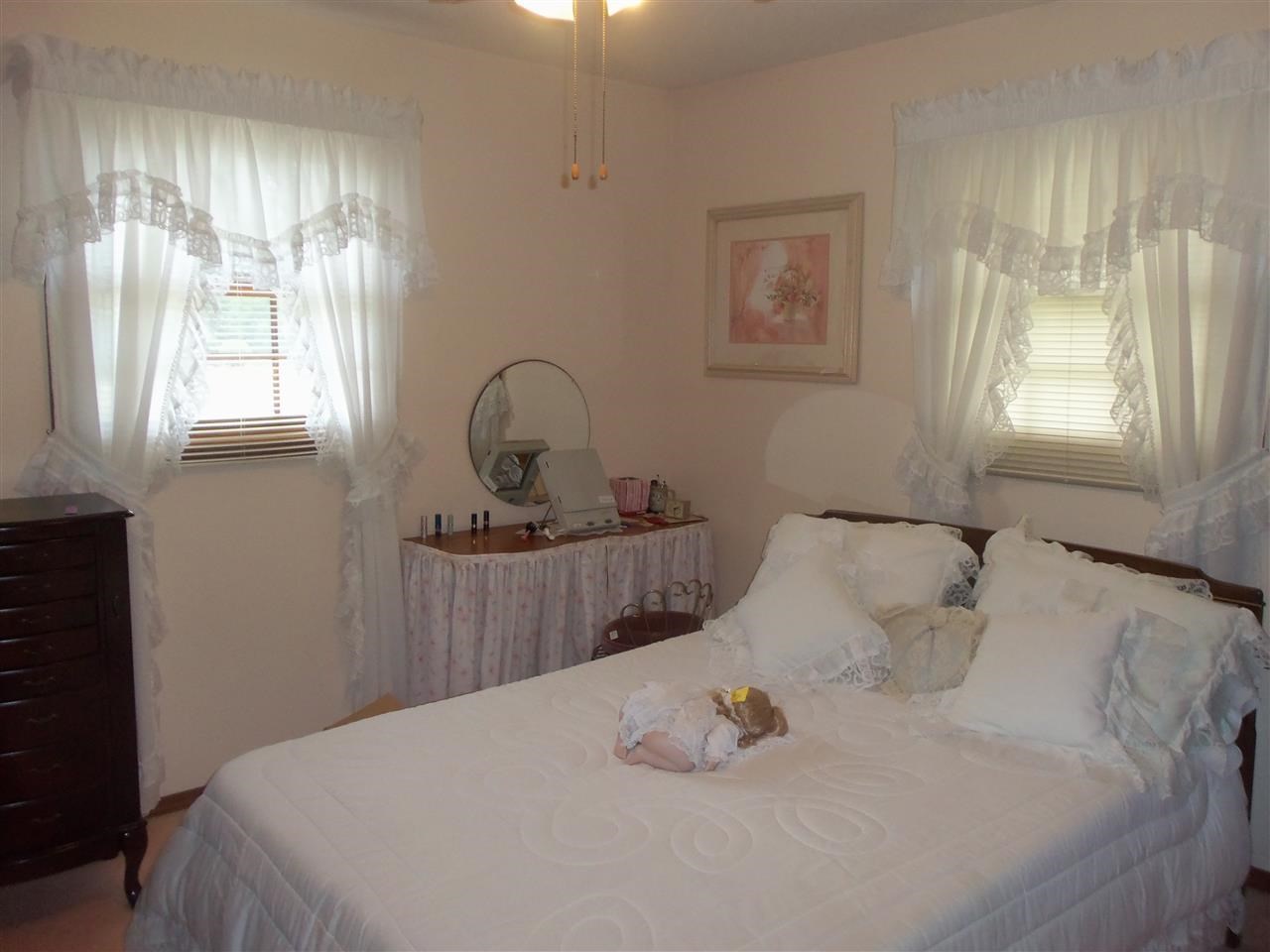 6 Cottonwood Ct, Washington, IN 47501 photo 5
