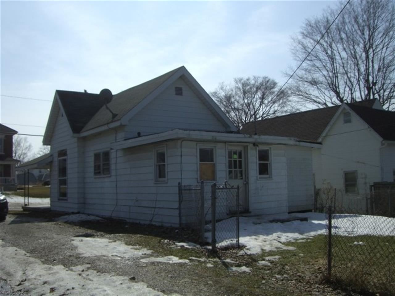 321 E Bradford St, Marion, IN 46952 photo 11