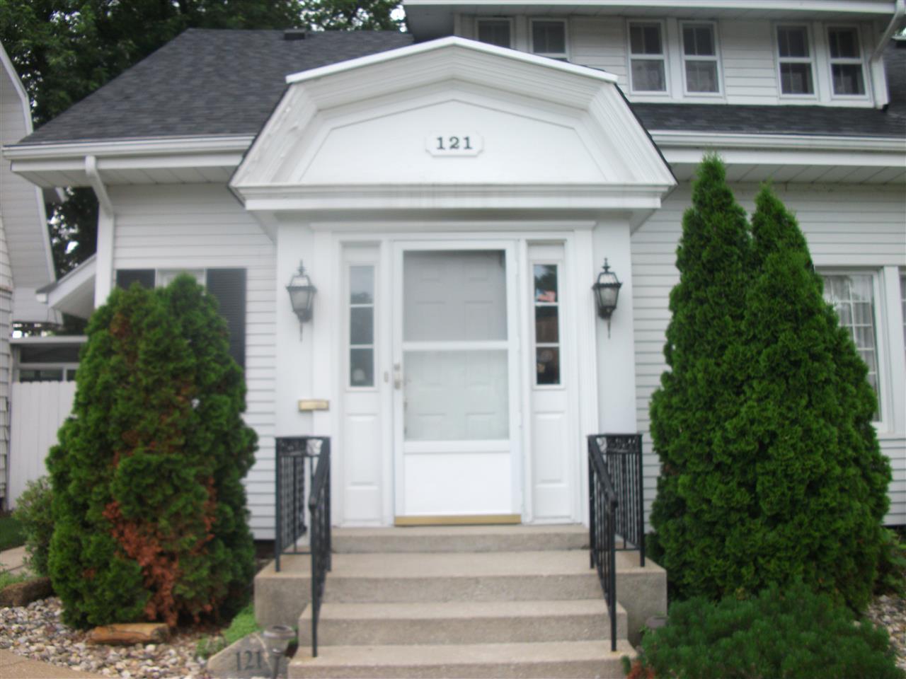 121 Gage Ave, Elkhart, IN 46516 photo 2
