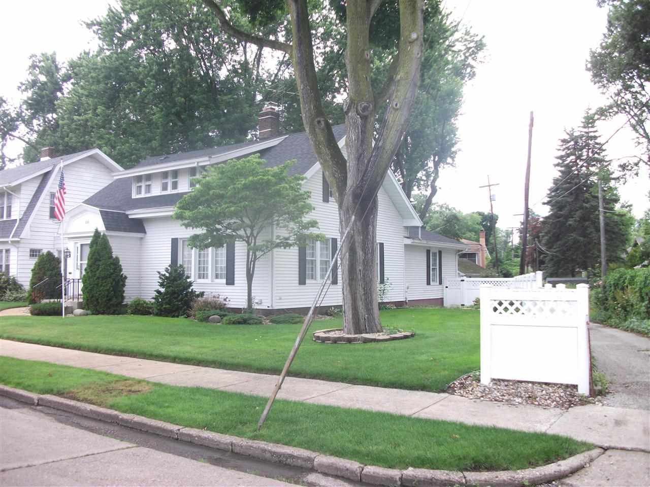 121 Gage Ave, Elkhart, IN 46516 photo 4