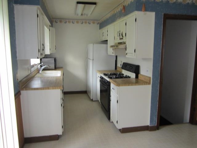 27479 Lamplighter Ln, Elkhart, IN 46514 photo 4