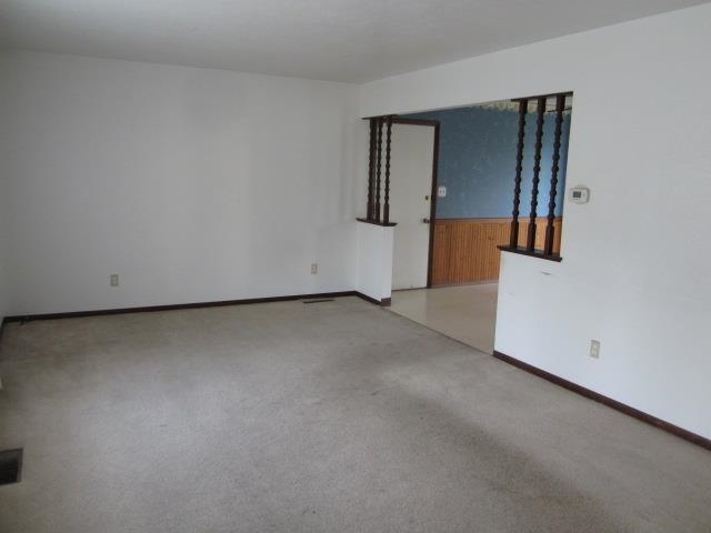 27479 Lamplighter Ln, Elkhart, IN 46514 photo 2