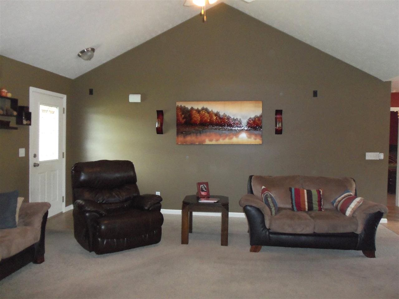 10584 Fall Creek Dr, Newburgh, IN 47630 photo 5
