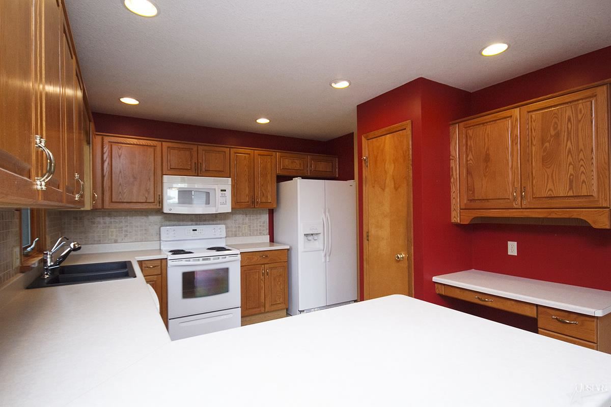 12603 State Road 37, Grabill, IN 46741 photo 3