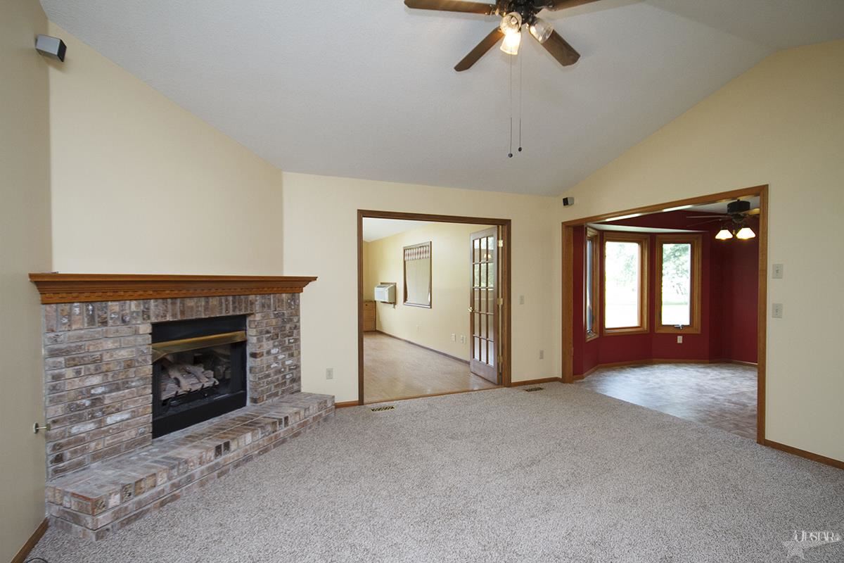 12603 State Road 37, Grabill, IN 46741 photo 4