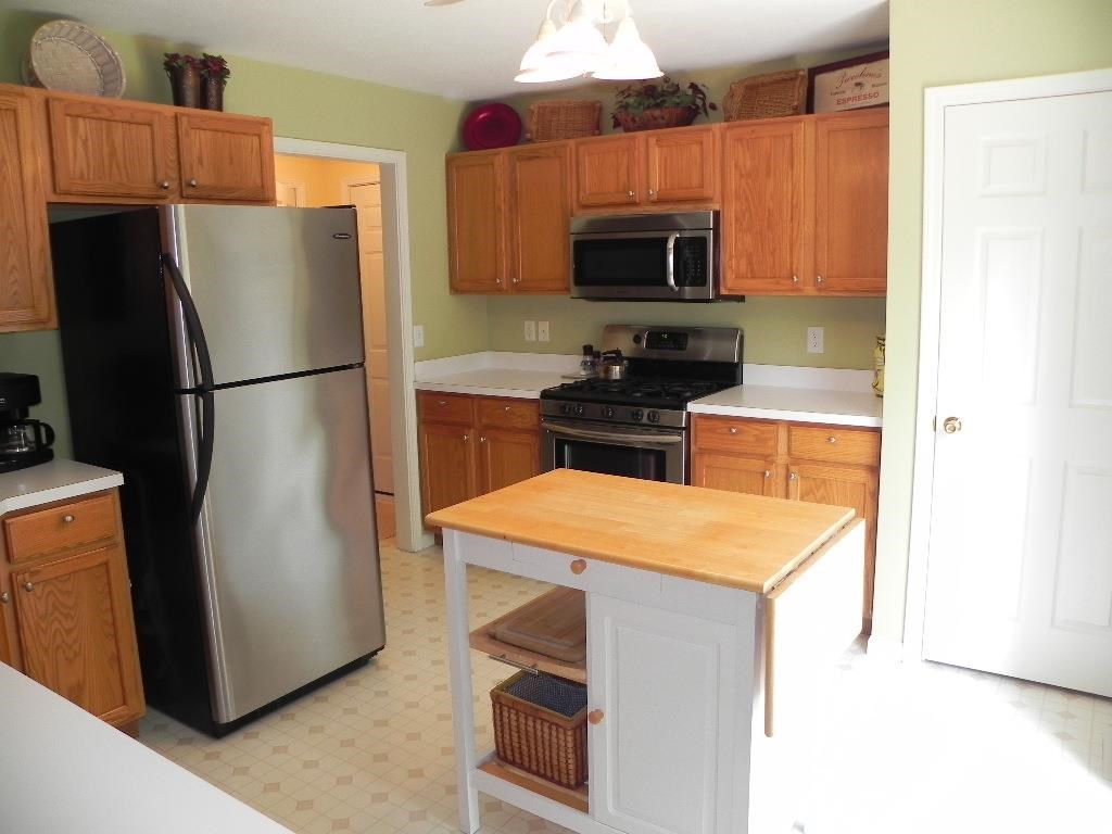 4348 Field Gate Dr E, South Bend, IN 46628 photo 11