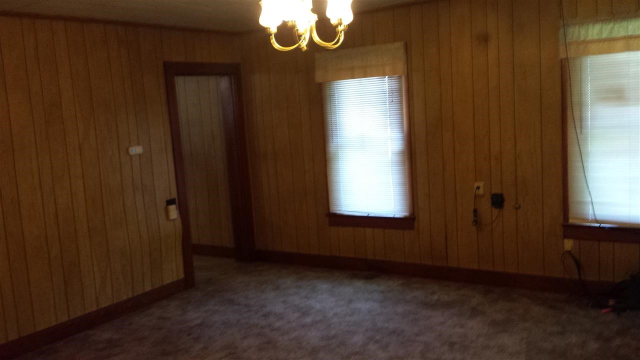 836 S Riceville Rd, Birdseye, IN 47513 photo 5