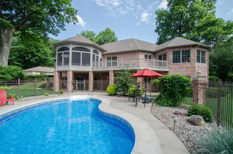 23152 Greenleaf Blvd, Elkhart, IN 46514 photo 3
