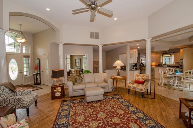 23152 Greenleaf Blvd, Elkhart, IN 46514 photo 14