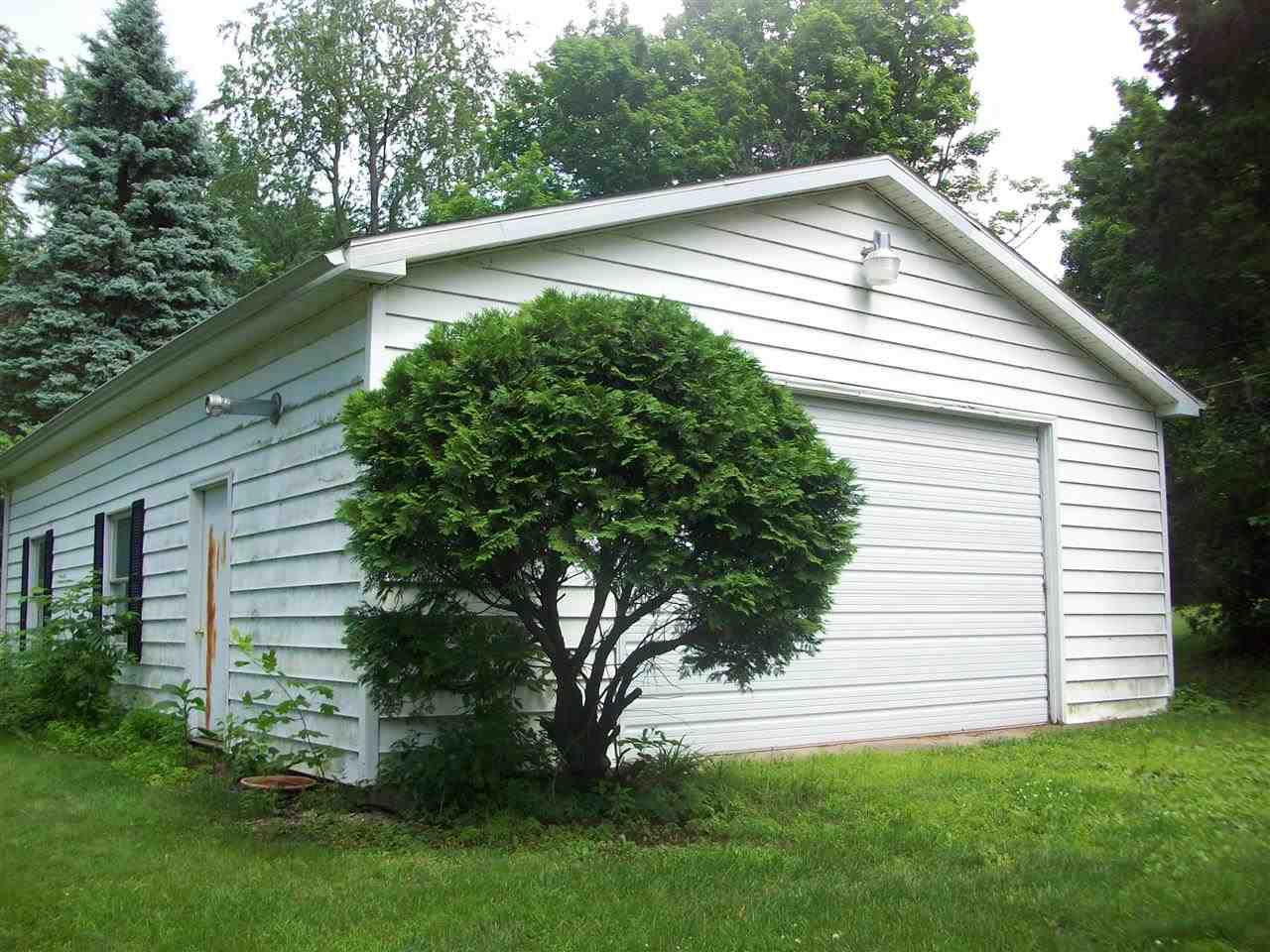 106 N Cherry, Lagrange, IN 46761 photo 3