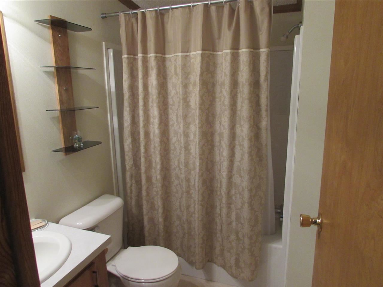6470 E 600 N, Howe, IN 46746 photo 14