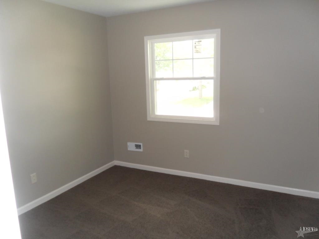 5019 Cloverbrook Dr, Fort Wayne, IN 46806 photo 15
