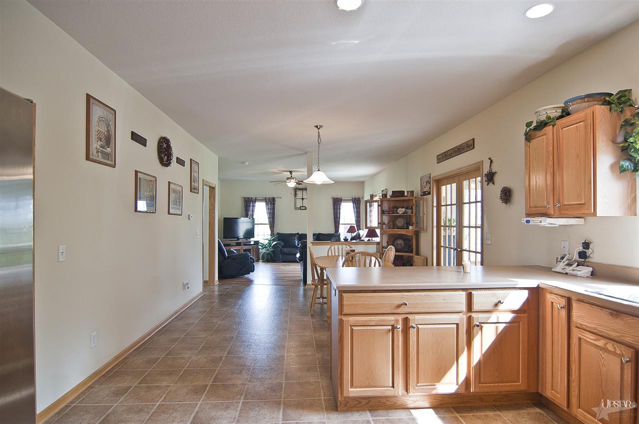 7551 S Meridian Rd, Columbia City, IN 46725 photo 6