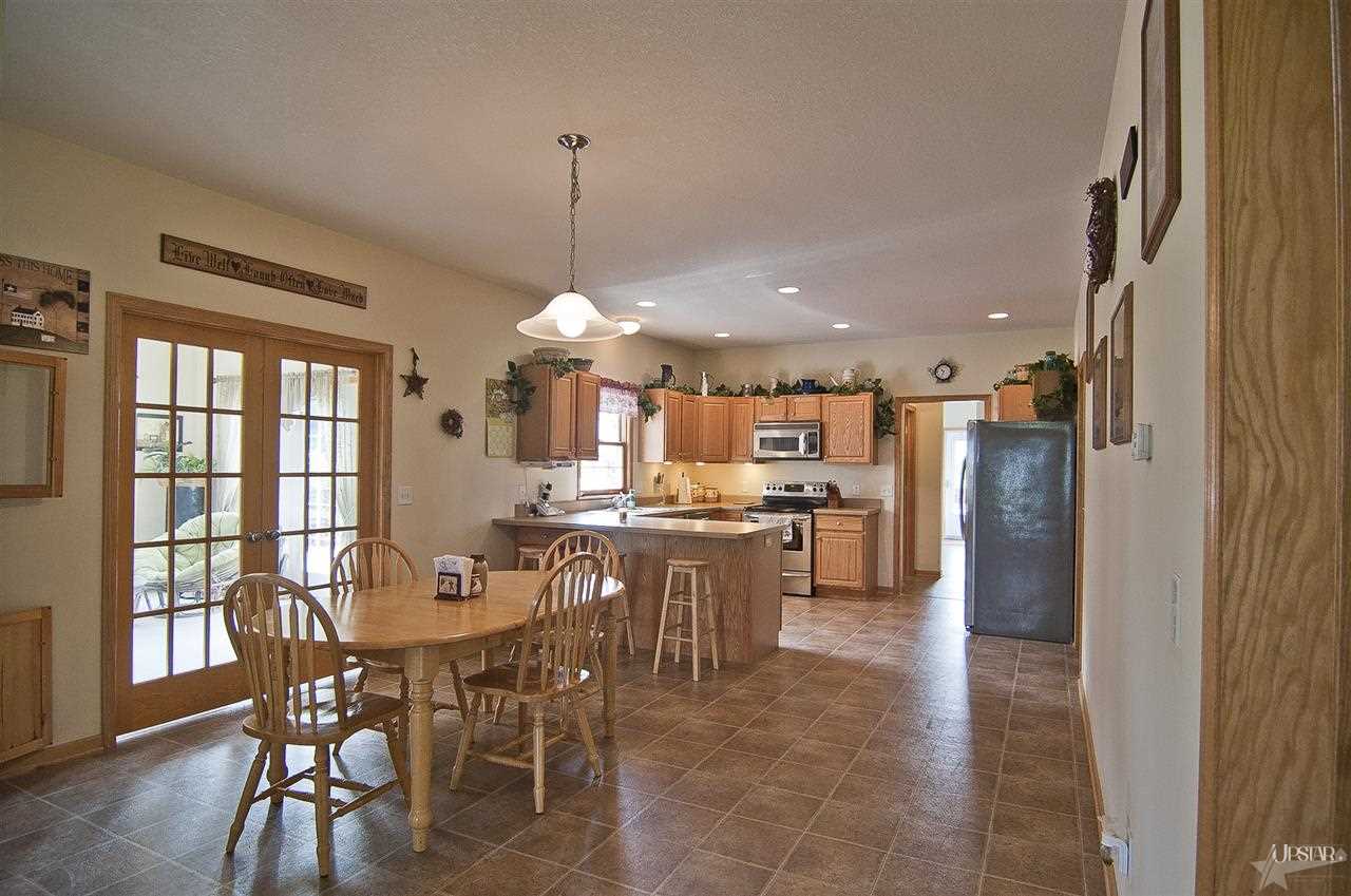 7551 S Meridian Rd, Columbia City, IN 46725 photo 8