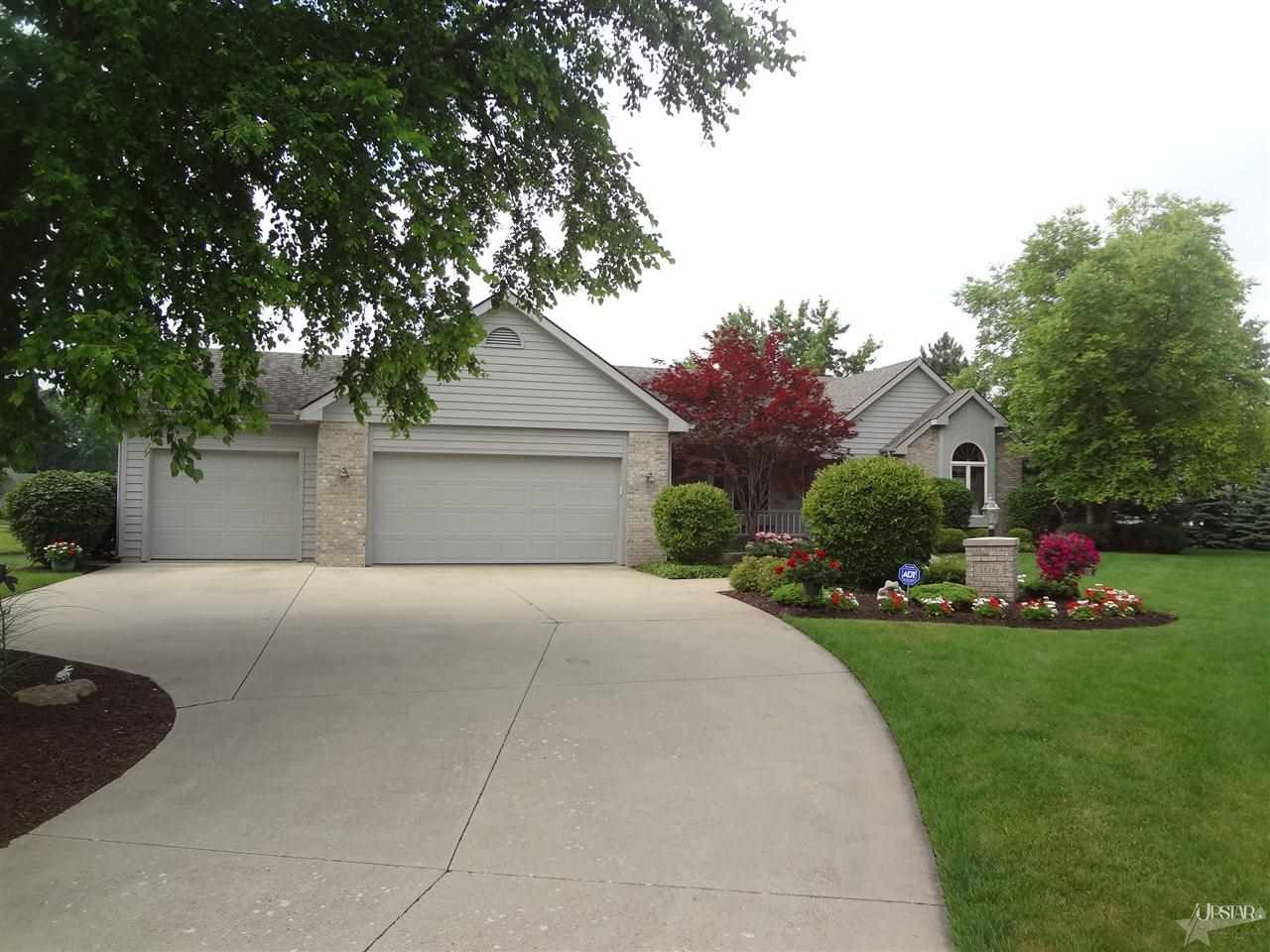 106 Estero Rd, Fort Wayne, IN 46845 photo 1