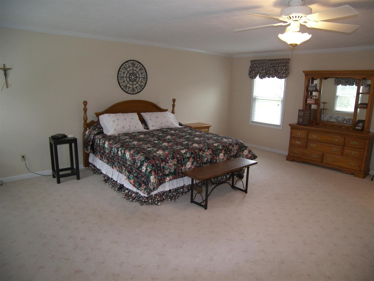 221 S Mill St, Greentown, IN 46936 photo 5
