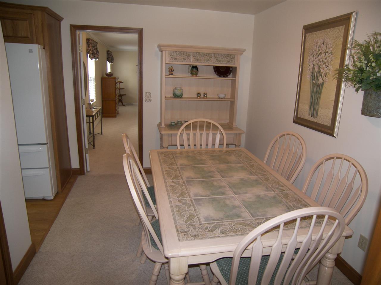 221 S Mill St, Greentown, IN 46936 photo 4