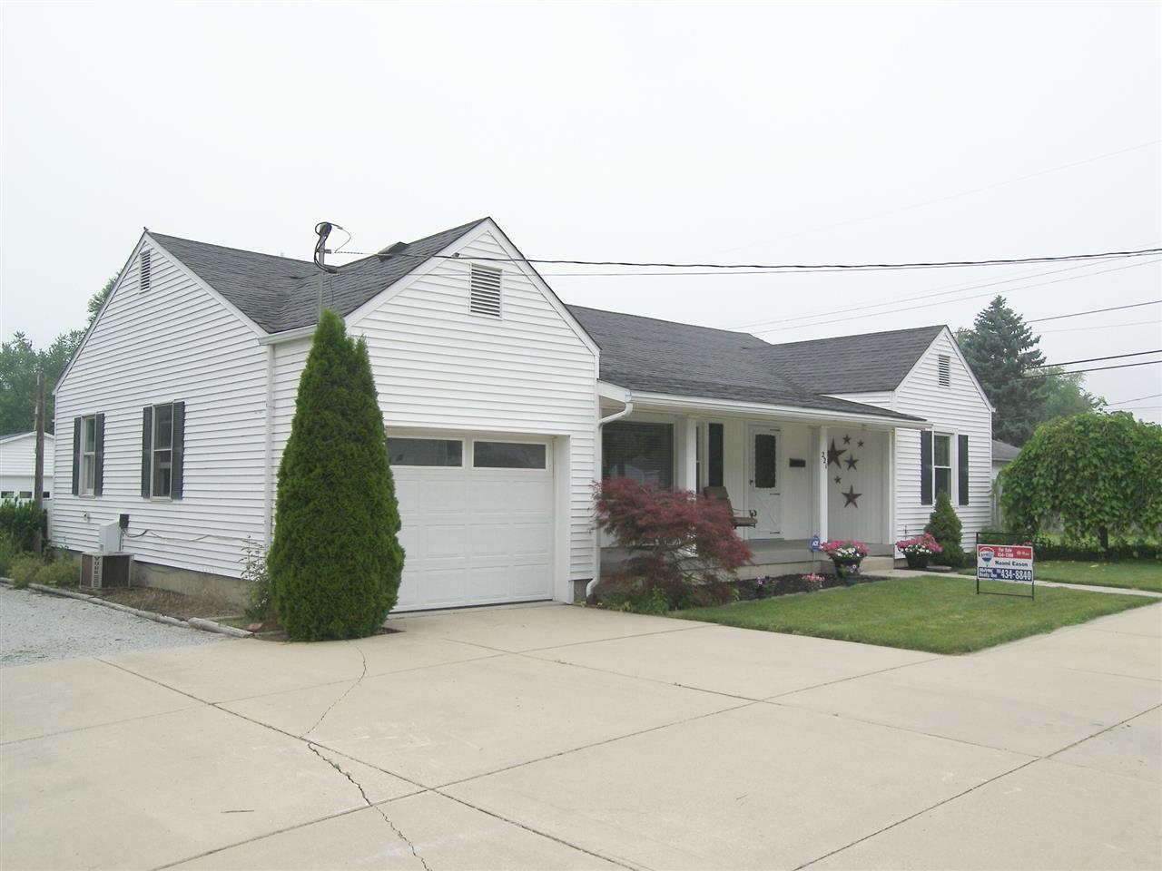 221 S Mill St, Greentown, IN 46936 photo 1