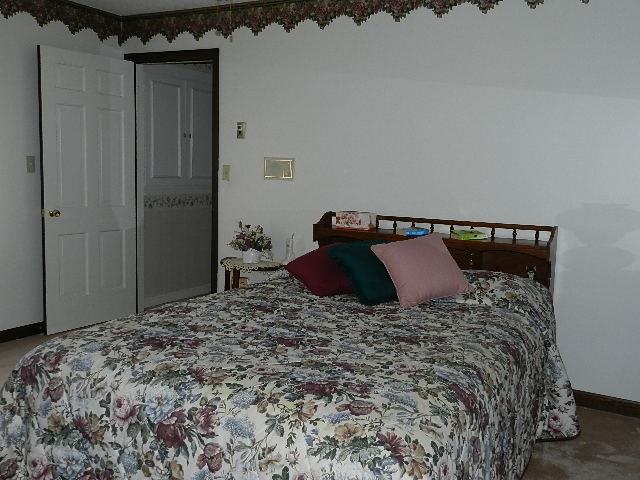 417 S Main St, Owensville, IN 47665 photo 10