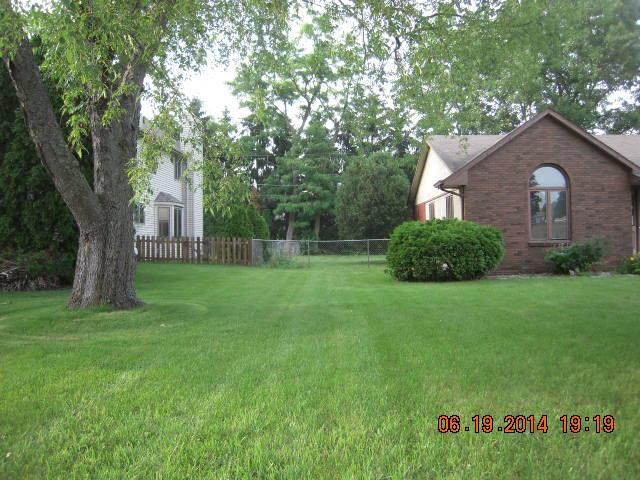 22965 Bainbridge Dr, Elkhart, IN 46514 photo 2