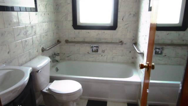 609 W Allen St, Bloomington, IN 47403 photo 4
