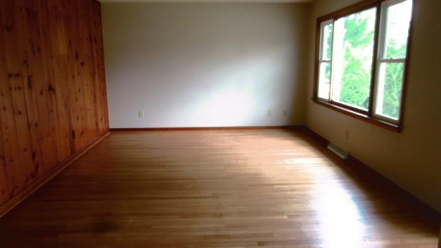 609 W Allen St, Bloomington, IN 47403 photo 2