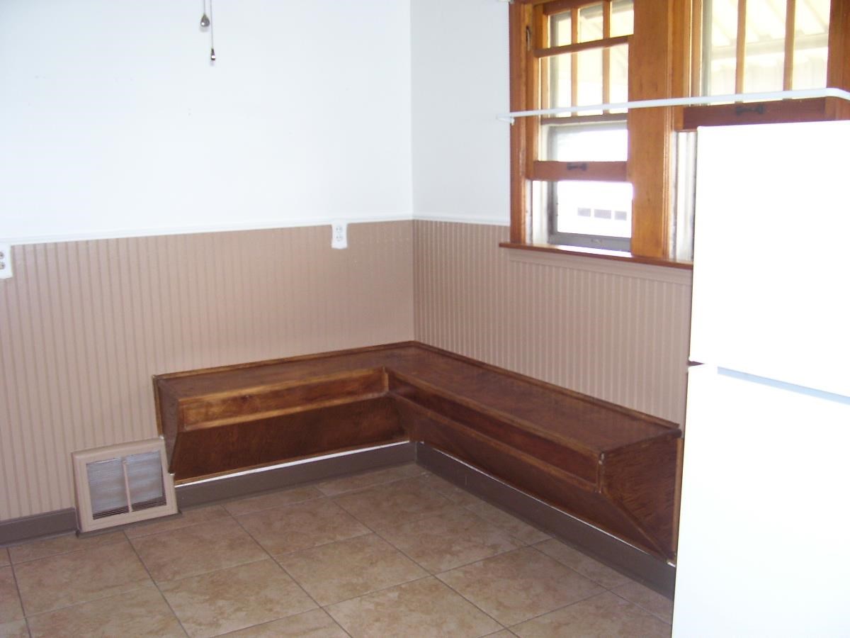 527 Burlington Ave, Logansport, IN 46947 photo 3