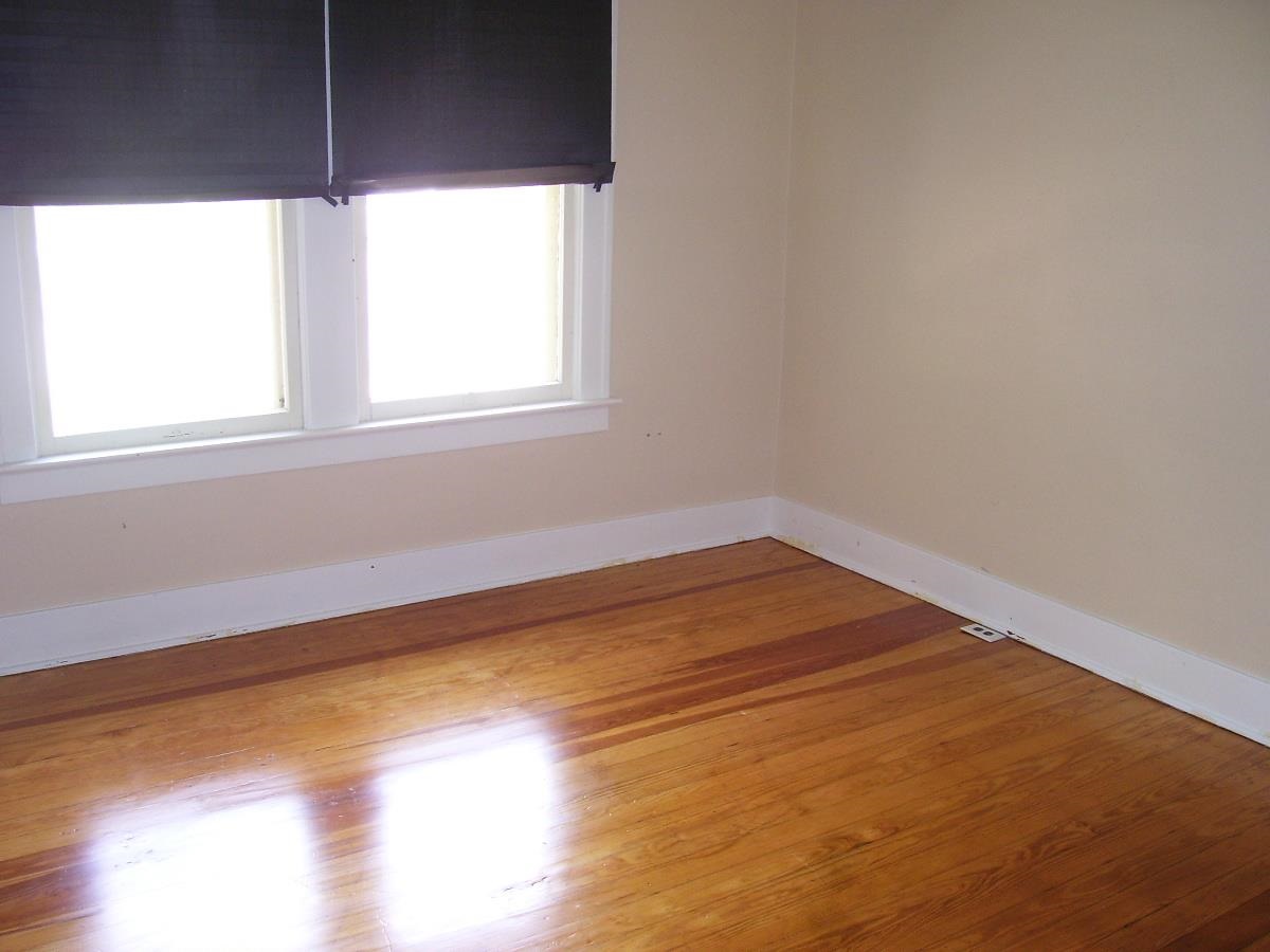 527 Burlington Ave, Logansport, IN 46947 photo 8