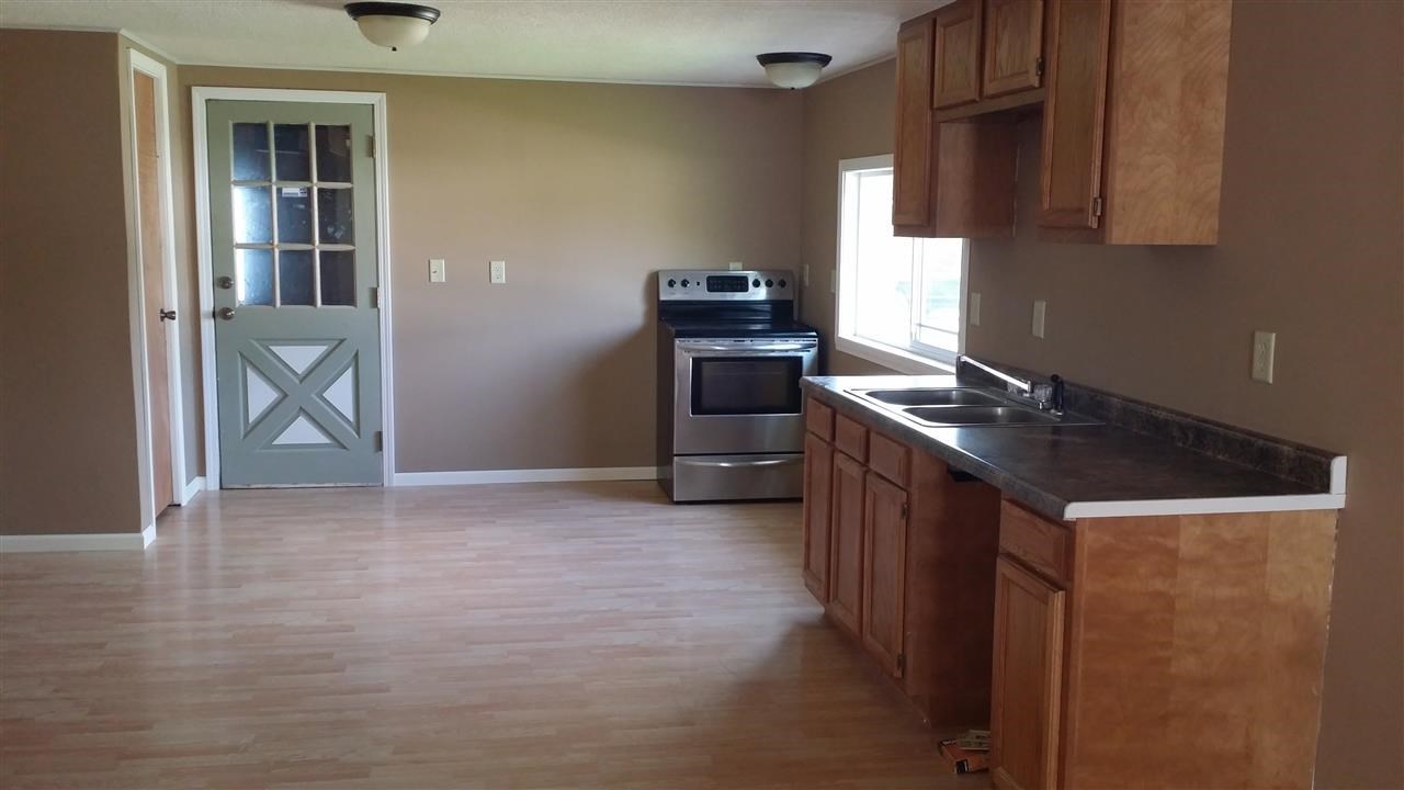 103 Mangold Dr, Portland, IN 47371 photo 3