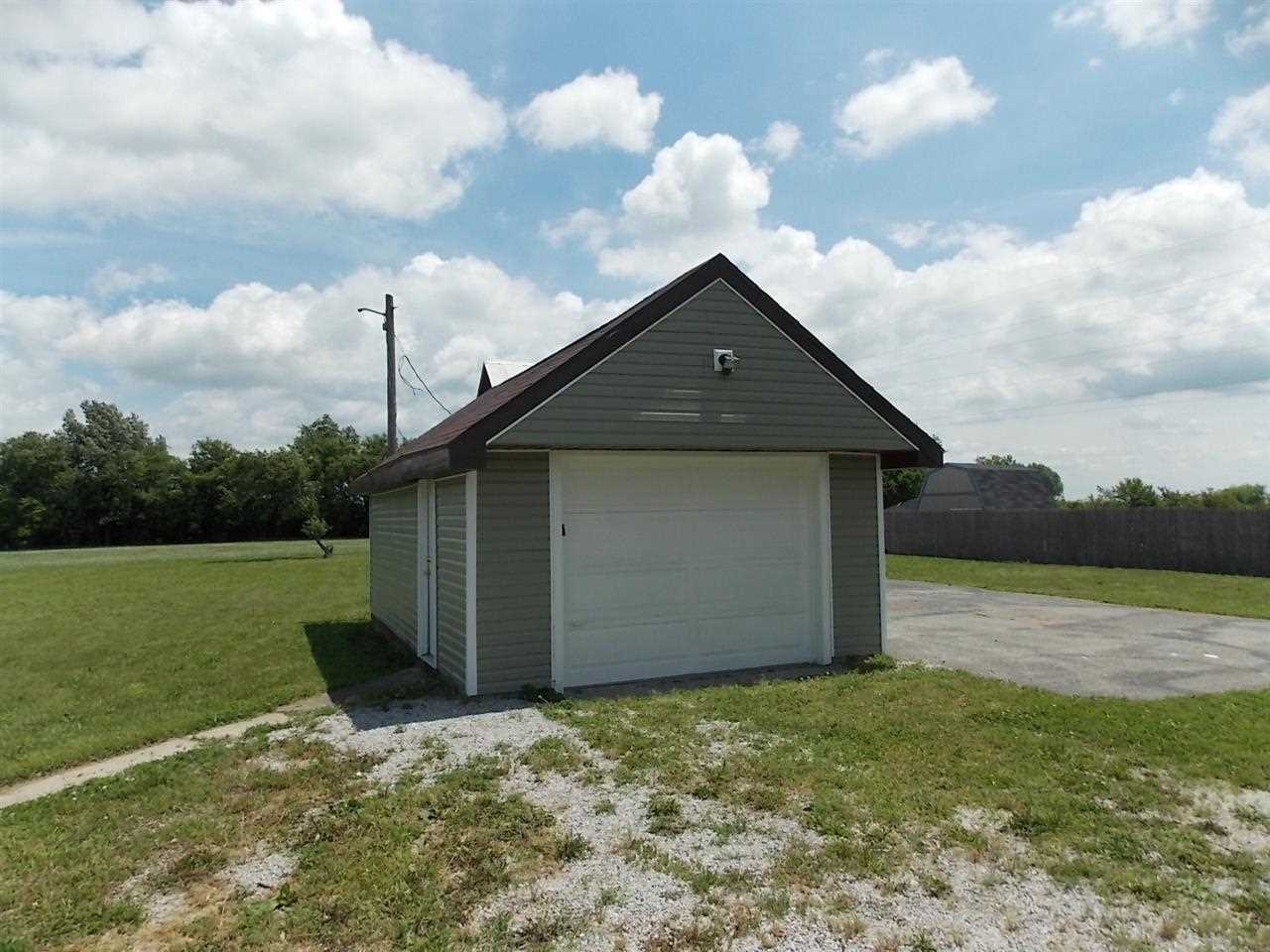 4051 S 700 W, Swayzee, IN 46986 photo 2