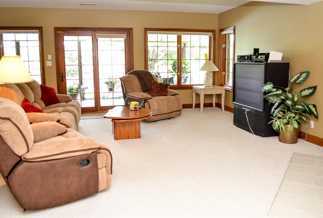 1900 Lakes Edge Dr, Newburgh, IN 47630 photo 16