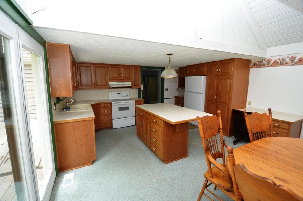 1779 E Hickory Brook Ln, Frankfort, IN 46041 photo 9