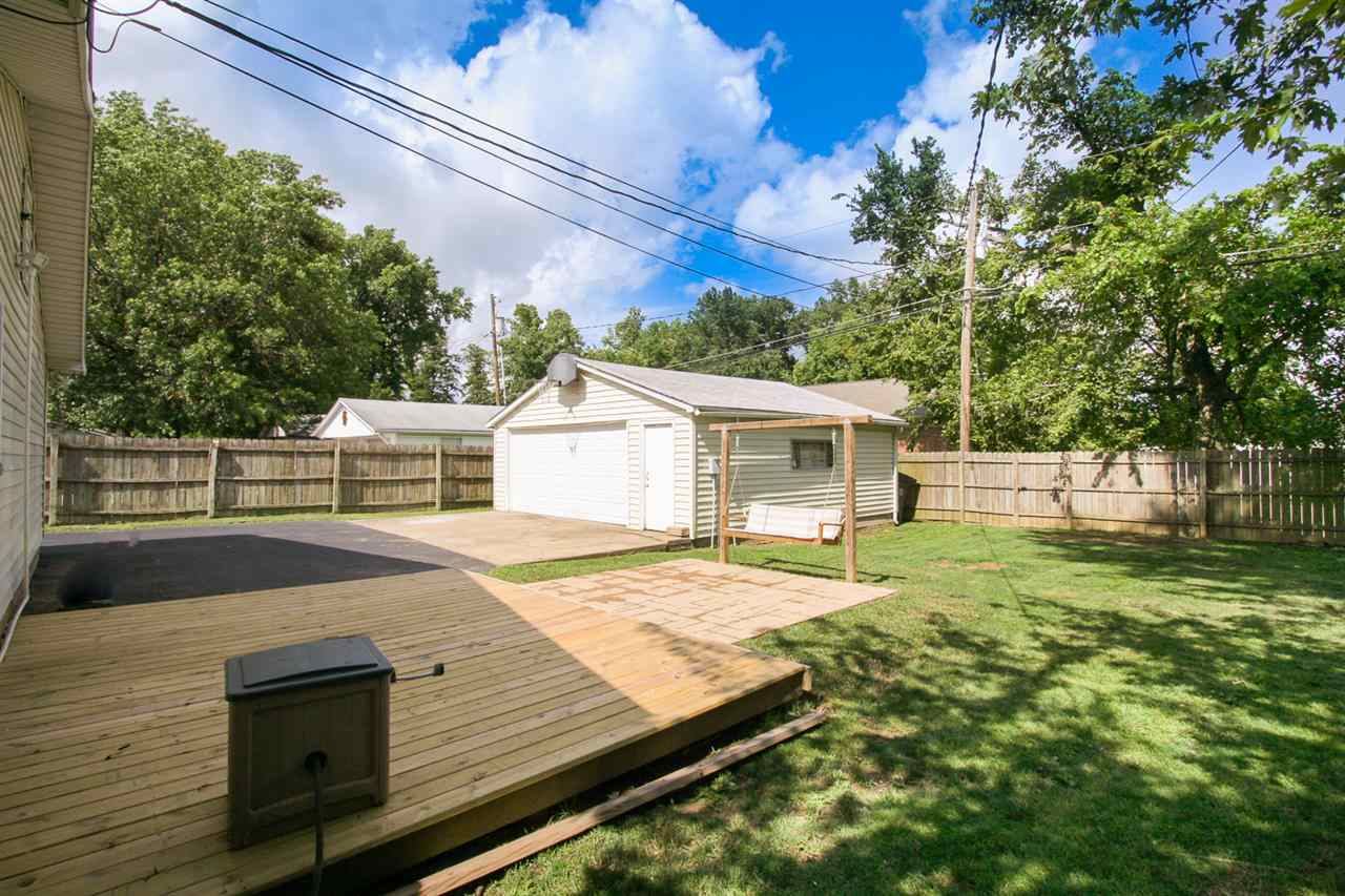 1907 N Weinbach Ave, Evansville, IN 47711 photo 15