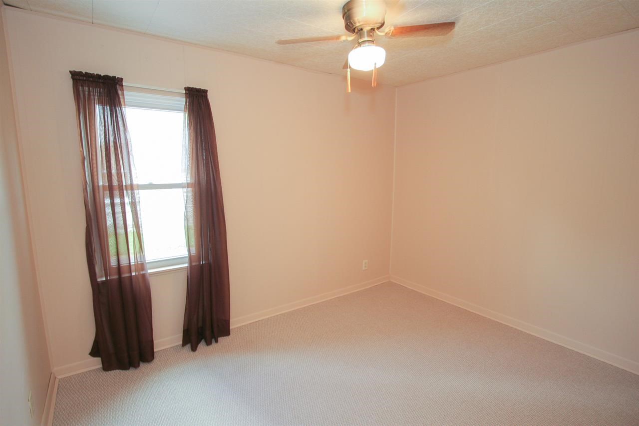 1907 N Weinbach Ave, Evansville, IN 47711 photo 12