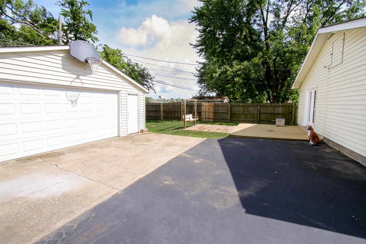 1907 N Weinbach Ave, Evansville, IN 47711 photo 16