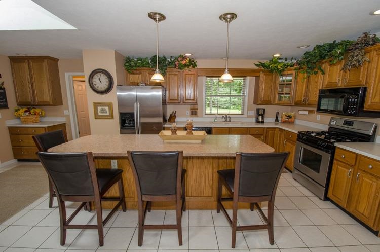 13490 Adams Rd, Granger, IN 46530 photo 3