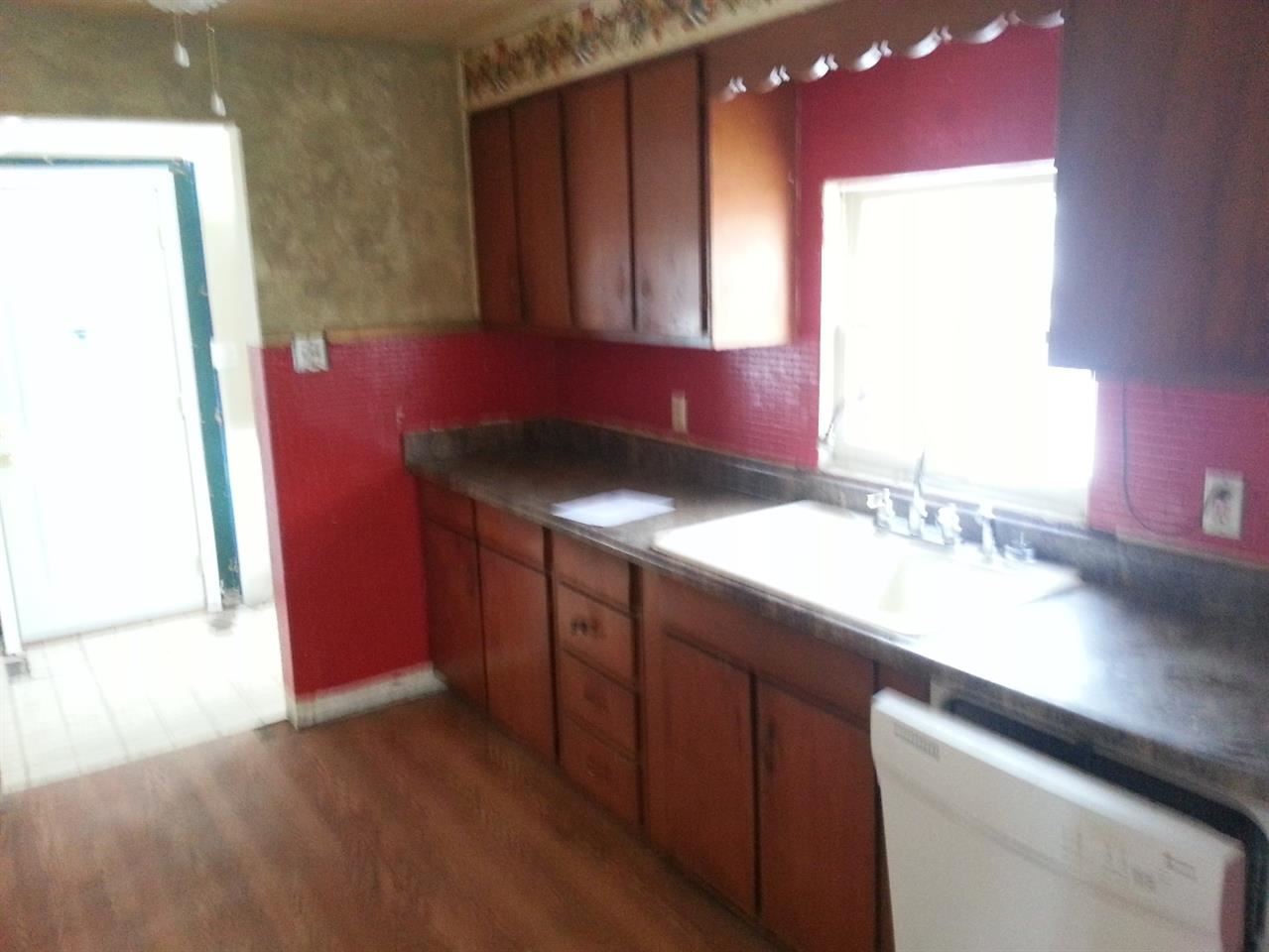 815 Oak St, Mishawaka, IN 46545 photo 4