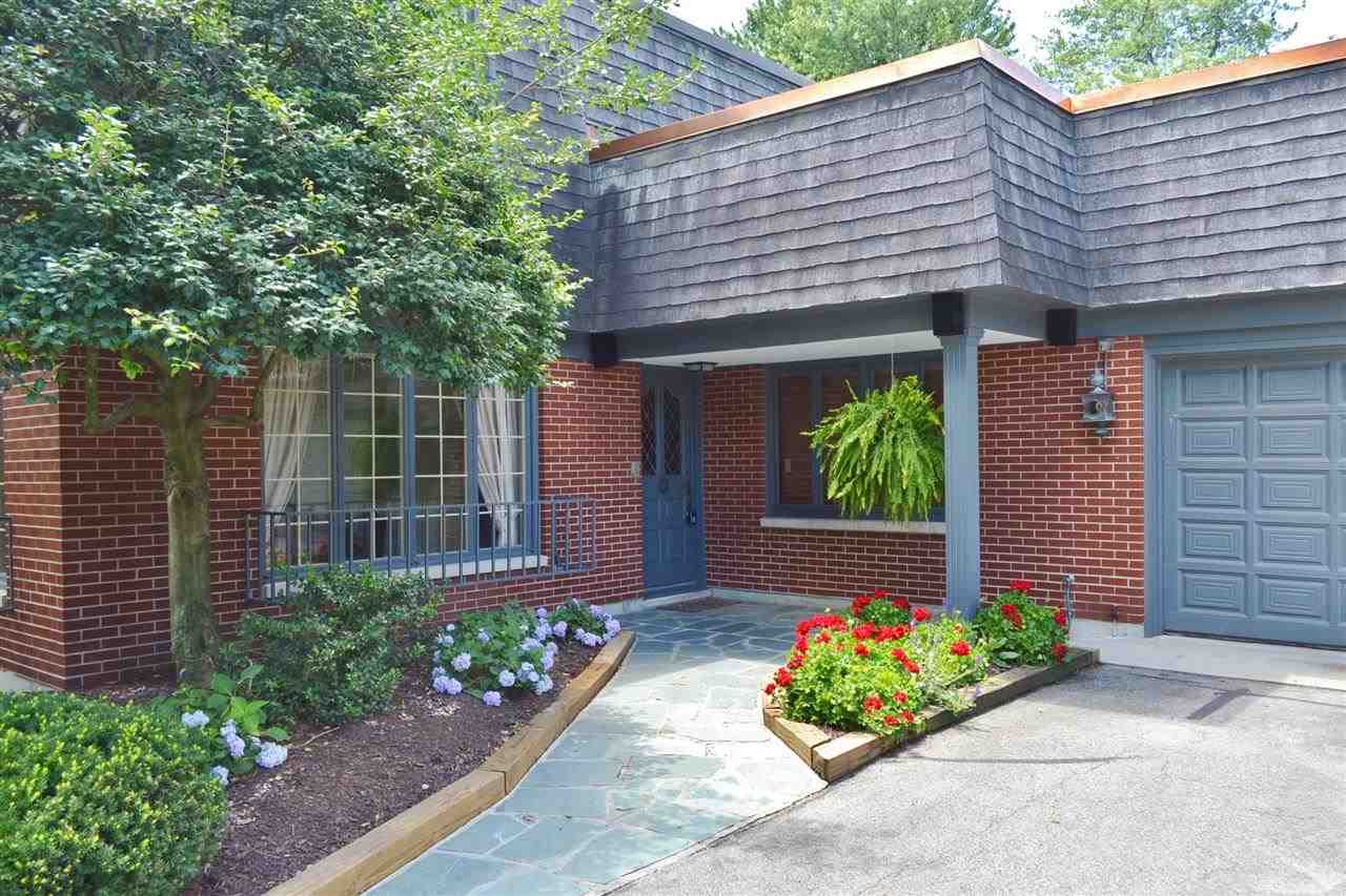 2840 Club Ter, Fort Wayne, IN 46804 photo 2