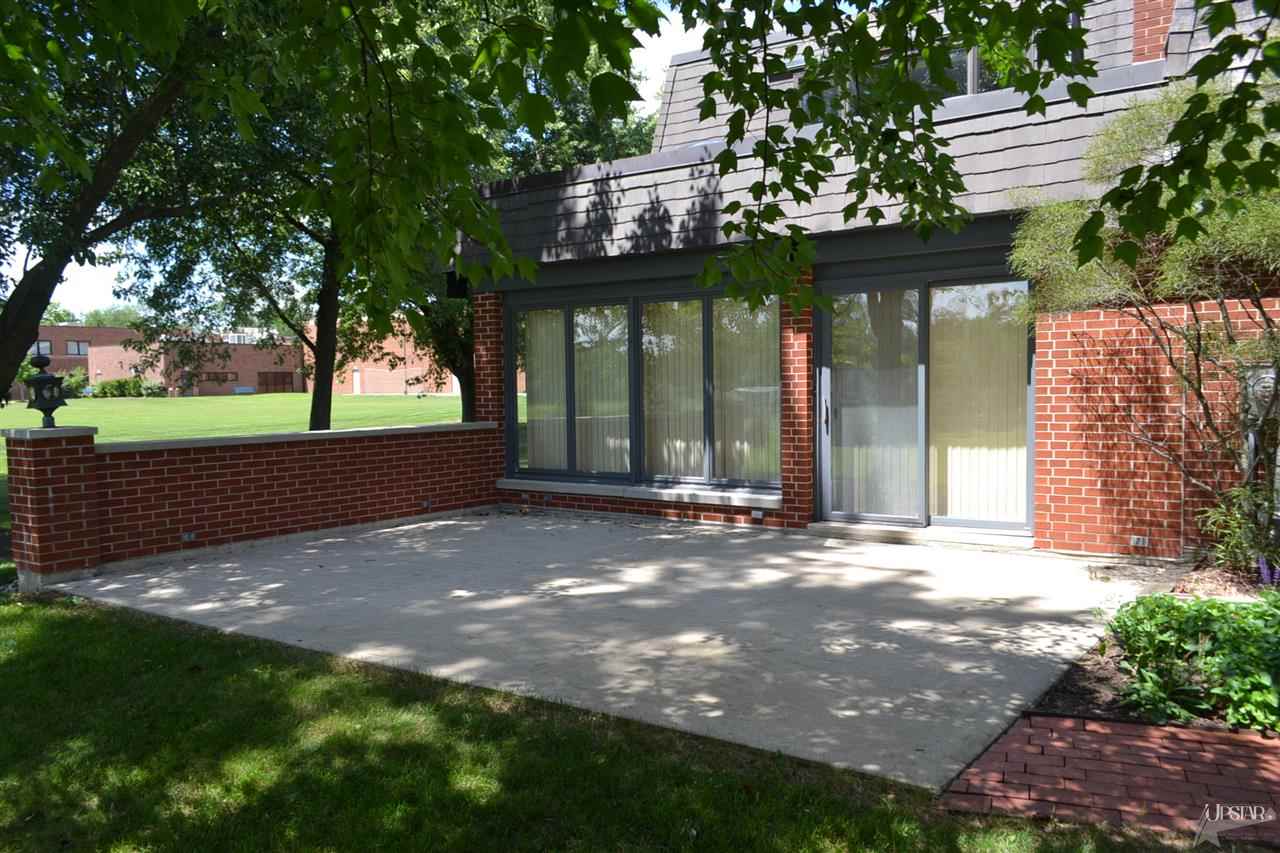 2840 Club Ter, Fort Wayne, IN 46804 photo 4